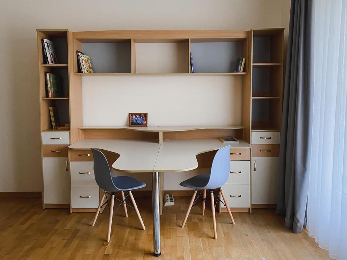 Family Apartment Near The University Czerniowce Zewnętrze zdjęcie